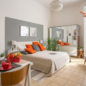 Studio met een King Size Bed